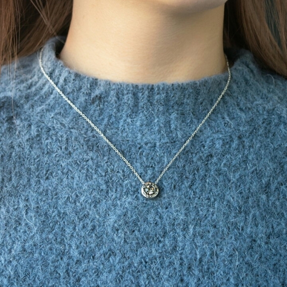 Coach Logo Open Circle Pendant Gray Center Stone Necklace Silver Tone Chain - Picture 4 of 4